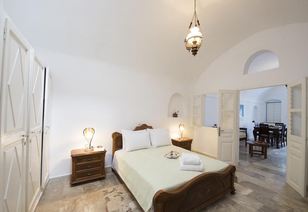 Simantiri Private Villa Megalochori  Oda fotoğraf